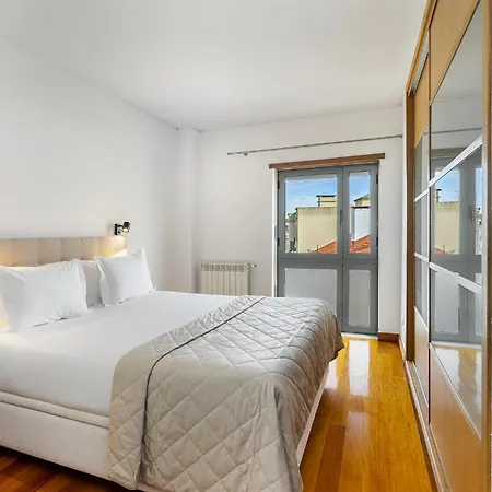 Apartamento Whome Charming Urban Retreat With Skyline Views