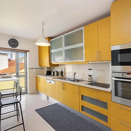 Apartamento Whome Charming Urban Retreat With Skyline Views Lisboa
