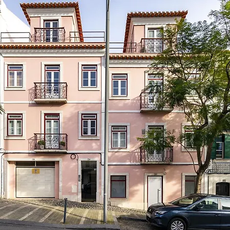 Whome Charming Urban Retreat With Skyline Views * リスボン